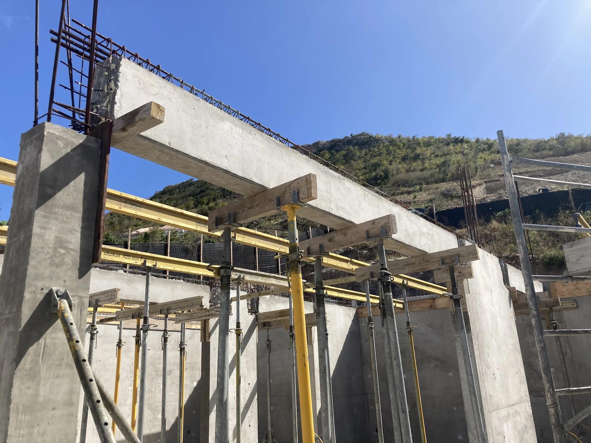Phoenix Precast on site, Sint Maarten / Saint-Martin.
